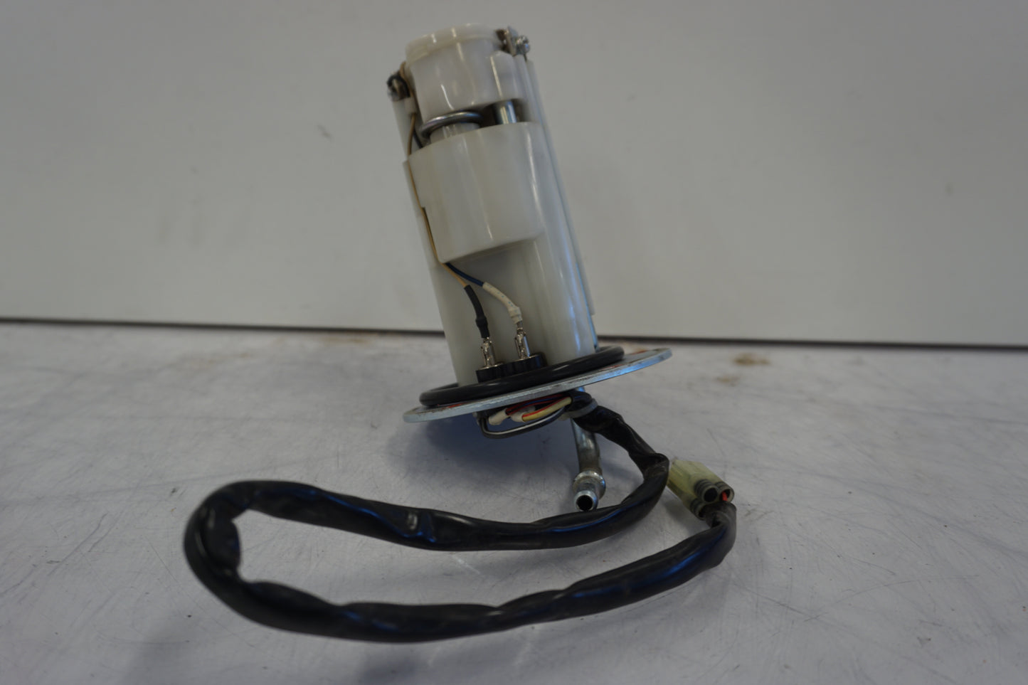 Höger sida på Bensinpump insprut från en Kawasaki ZZ-R 1400 -2010 motorcykel.