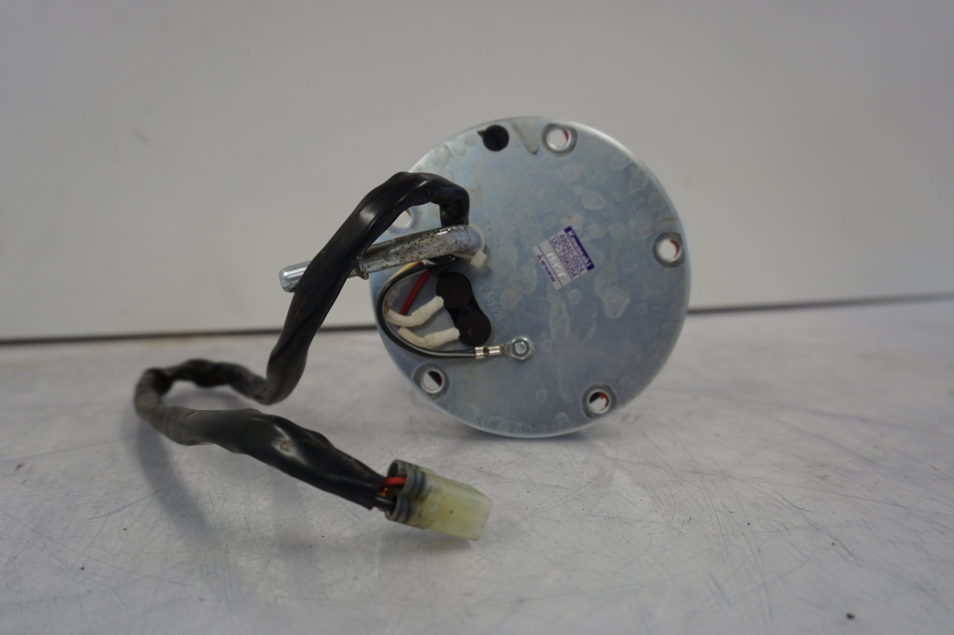 Snett uppifrån på Bensinpump insprut från en Kawasaki ZZ-R 1400 -2010 motorcykel.