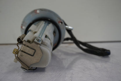 Extrabild1 på Bensinpump insprut från en Kawasaki ZZ-R 1400 -2010 motorcykel.