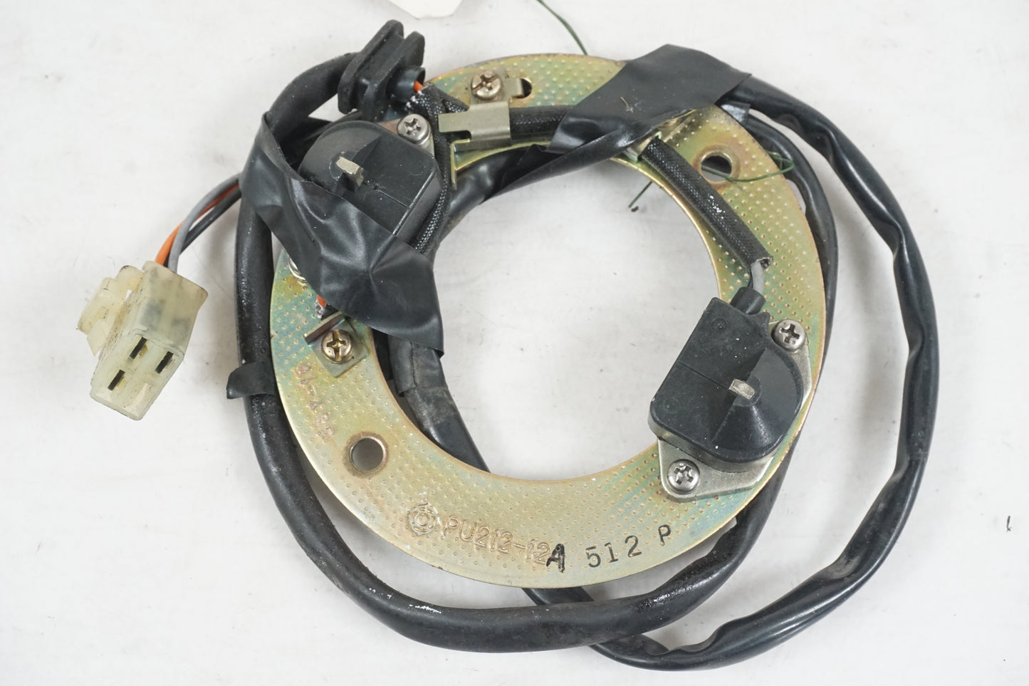 Framsidan på Tändpickup från en Yamaha FJ 1200 -1986 motorcykel.