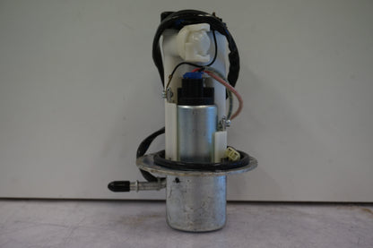 Framsidan på Bensinpump insprut från en Kawasaki VN 1600 -2006 motorcykel.