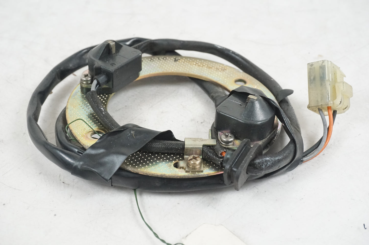 Höger sida på Tändpickup från en Yamaha FJ 1200 -1986 motorcykel.