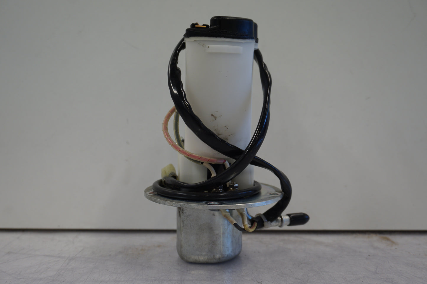 Höger sida på Bensinpump insprut från en Kawasaki VN 1600 -2006 motorcykel.