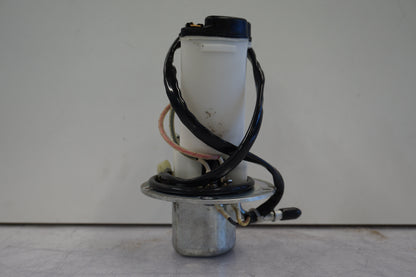 Höger sida på Bensinpump insprut från en Kawasaki VN 1600 -2006 motorcykel.