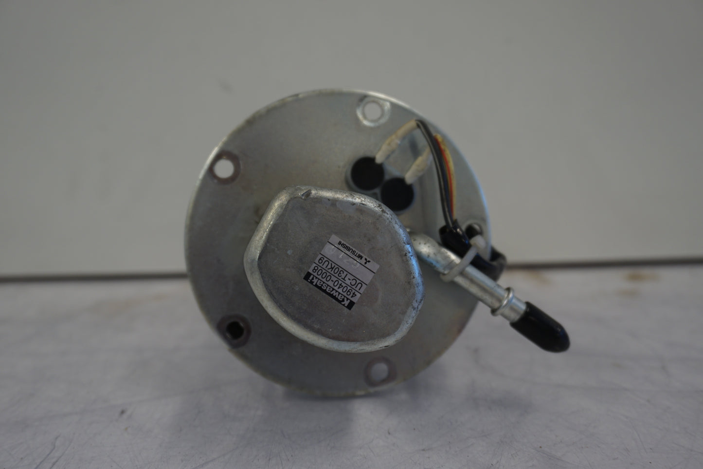 Snett uppifrån på Bensinpump insprut från en Kawasaki VN 1600 -2006 motorcykel.