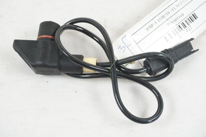 Framsidan på Tändpickup från en BMW S 1000 RR -2011 motorcykel.