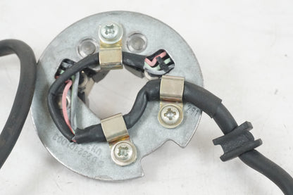 Baksidan på Tändpickup från en BMW K 75 -1992 motorcykel.