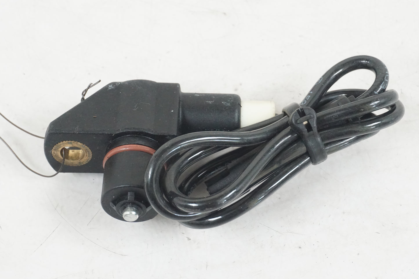 Framsidan på Tändpickup från en BMW S 1000 RR -2013 motorcykel.