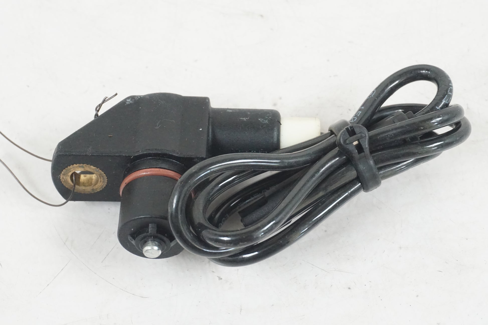 Framsidan på Tändpickup från en BMW S 1000 RR -2013 motorcykel.