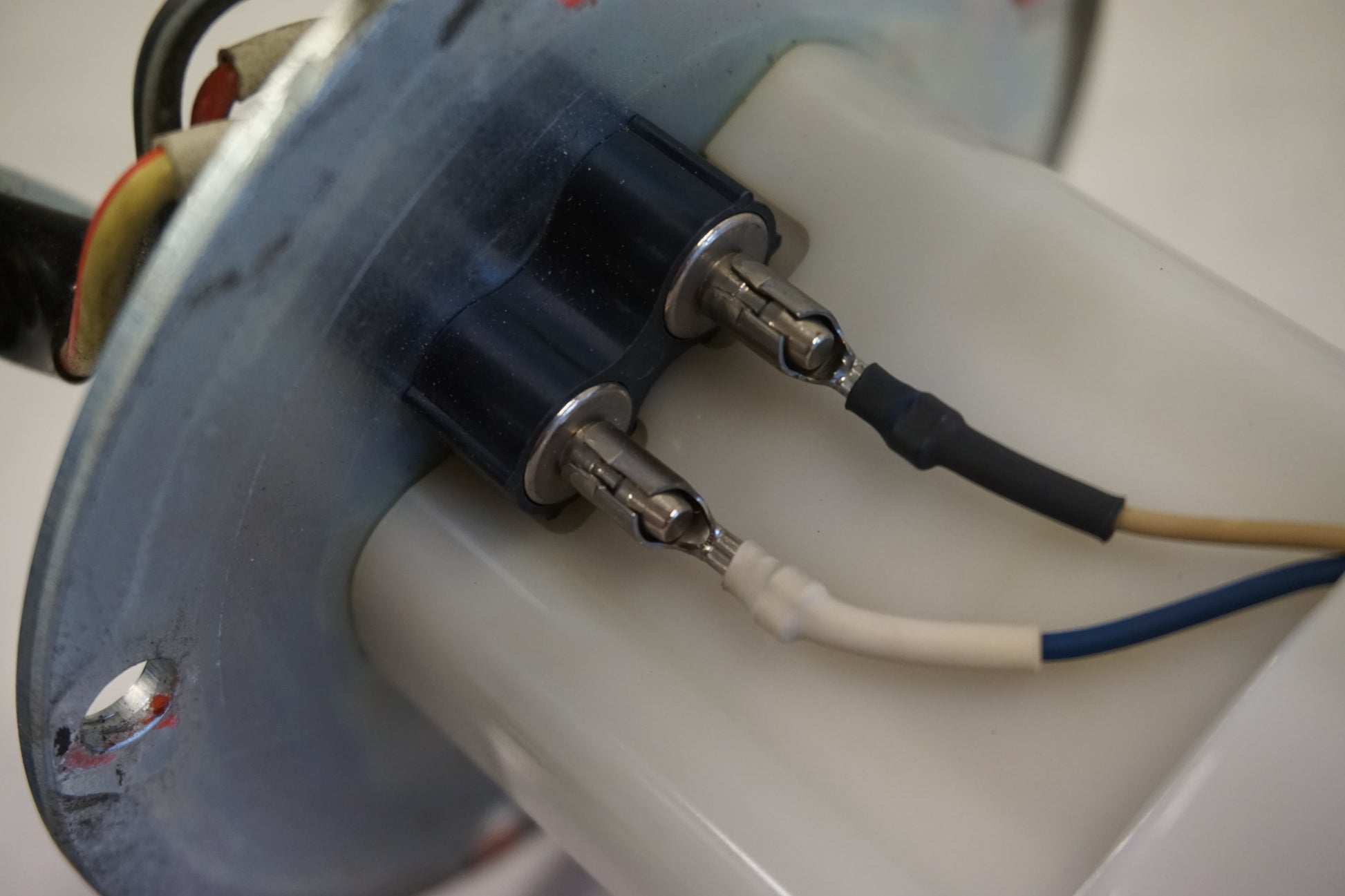 Extrabild5 på Bensinpump insprut från en Kawasaki GTR 1400 -2008 motorcykel.