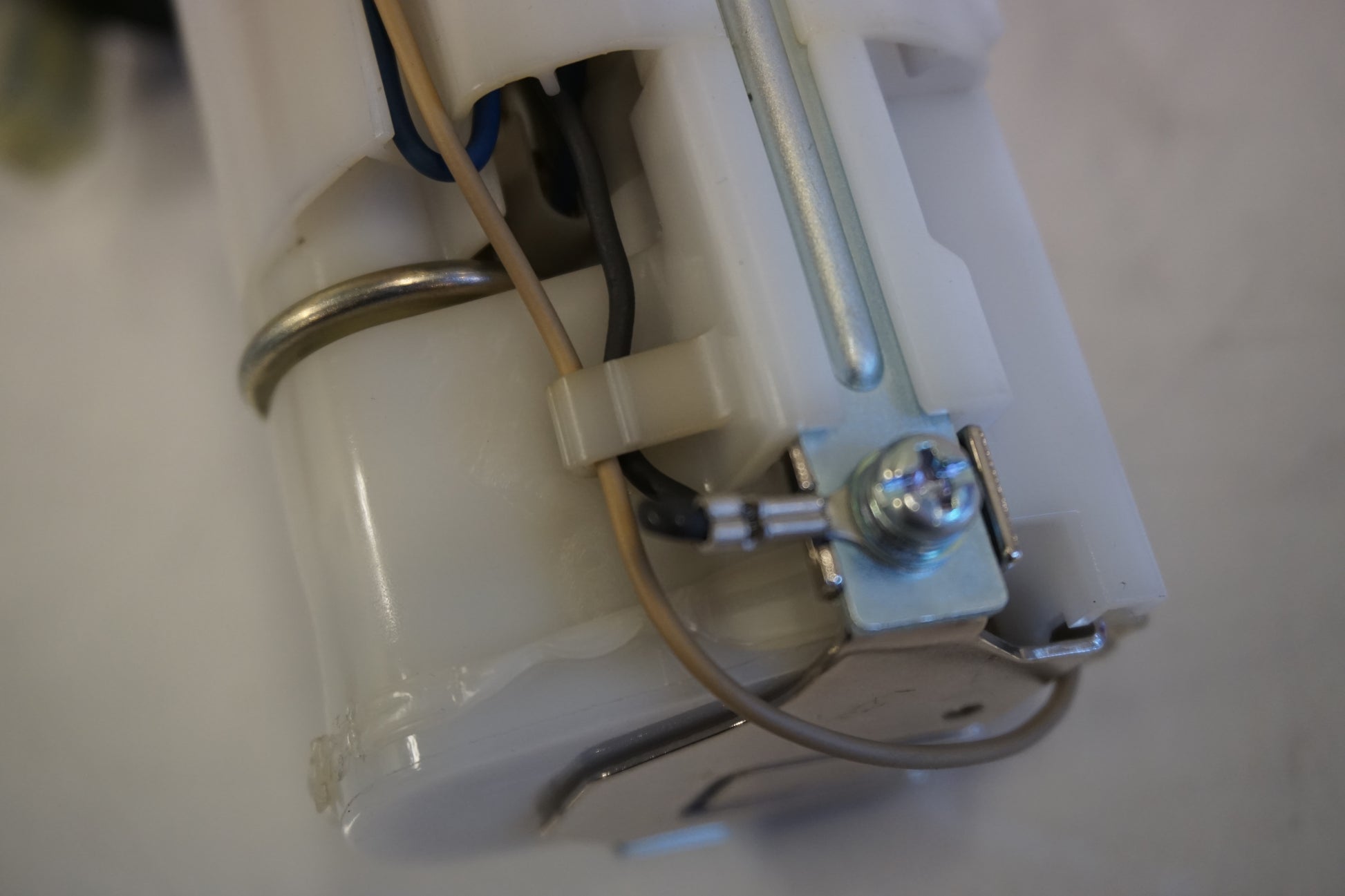 Extrabild6 på Bensinpump insprut från en Kawasaki GTR 1400 -2008 motorcykel.