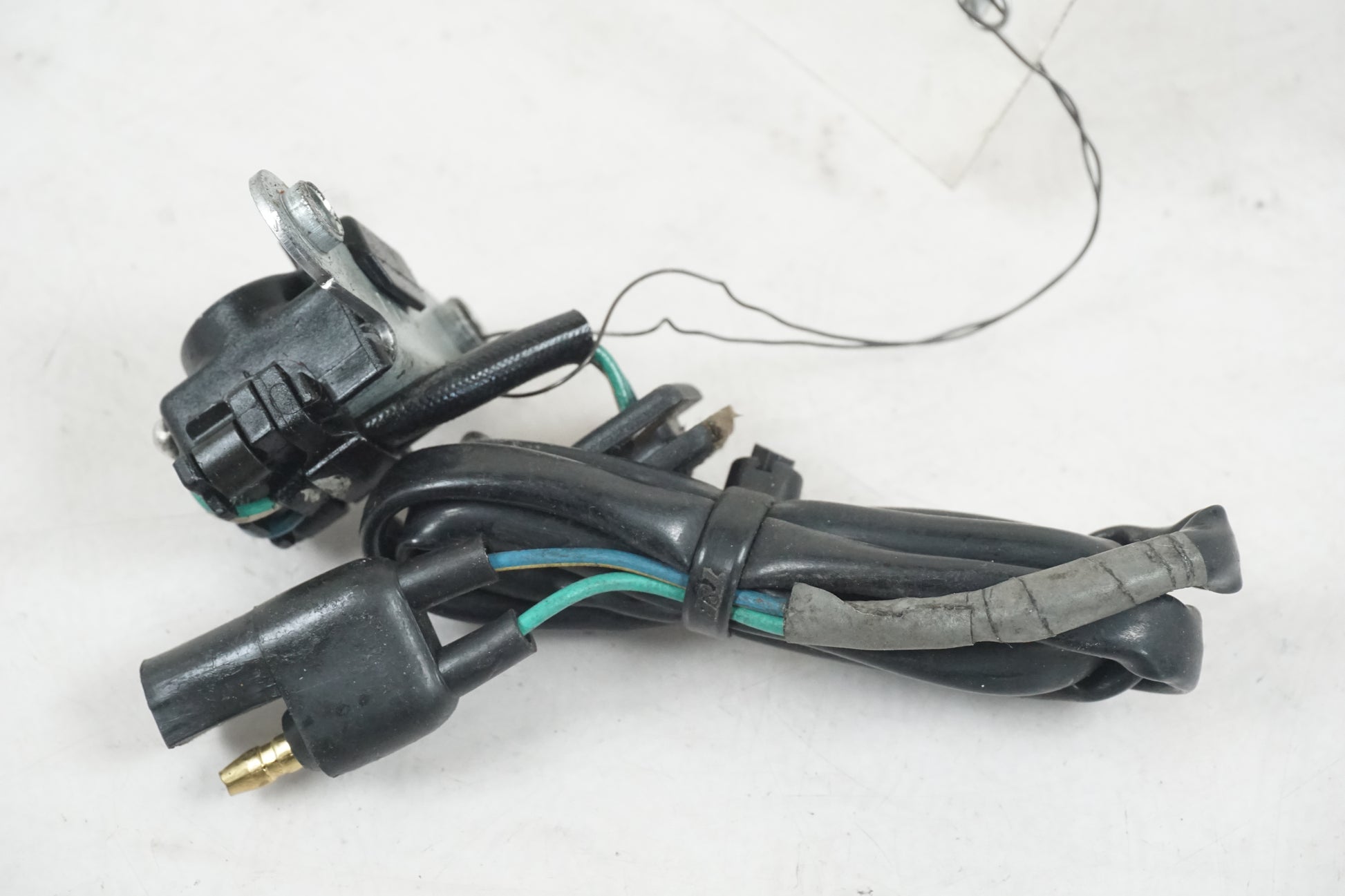 Framsidan på Tändpickup från en BMW F 650 -1995 motorcykel.