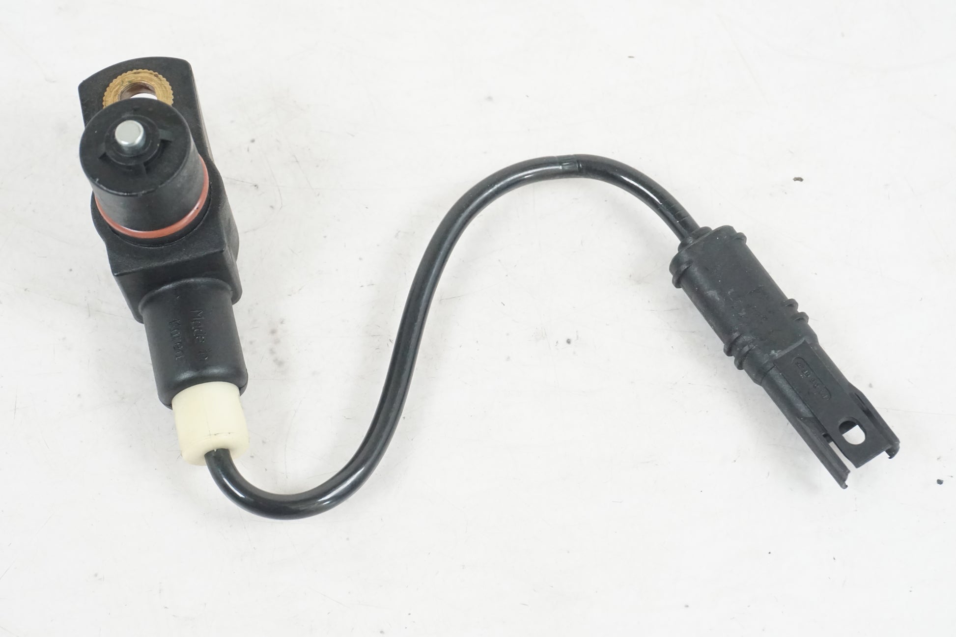 Framsidan på Vevaxelsensor från en BMW F 800 R -2011 motorcykel.