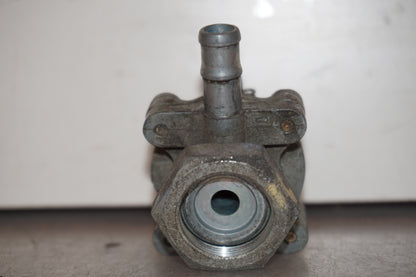 Extrabild1 på Bensinkran från en Honda XL 650 V -2000 motorcykel.