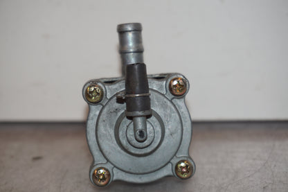 Extrabild2 på Bensinkran från en Honda XL 650 V -2000 motorcykel.