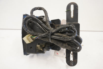 Baksidan på Skylthållare från en Kawasaki VN 900 -2008 motorcykel.