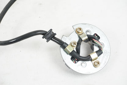 Baksidan på Tändpickup från en BMW K 1200 RS -1998 motorcykel.