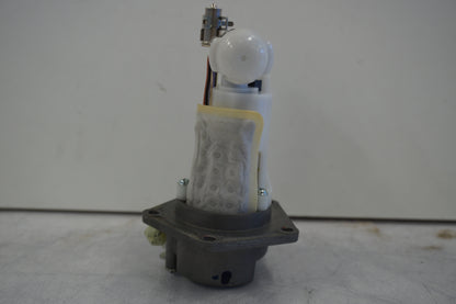 Baksidan på Bensinpump insprut från en Kawasaki Versys 650 -2007 motorcykel.