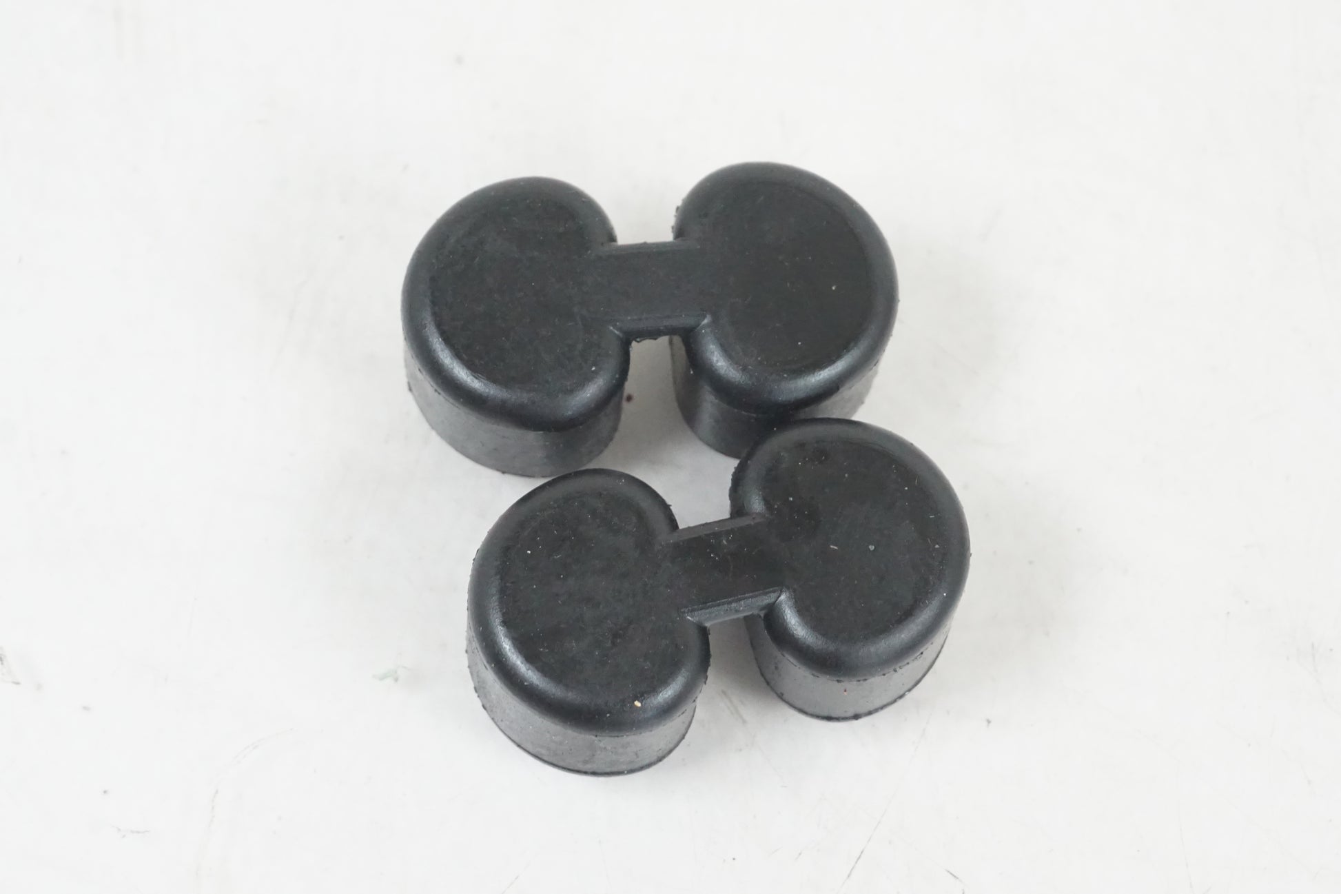 Baksidan på Generatordrivning från en BMW K 1300 GT -2009 motorcykel.