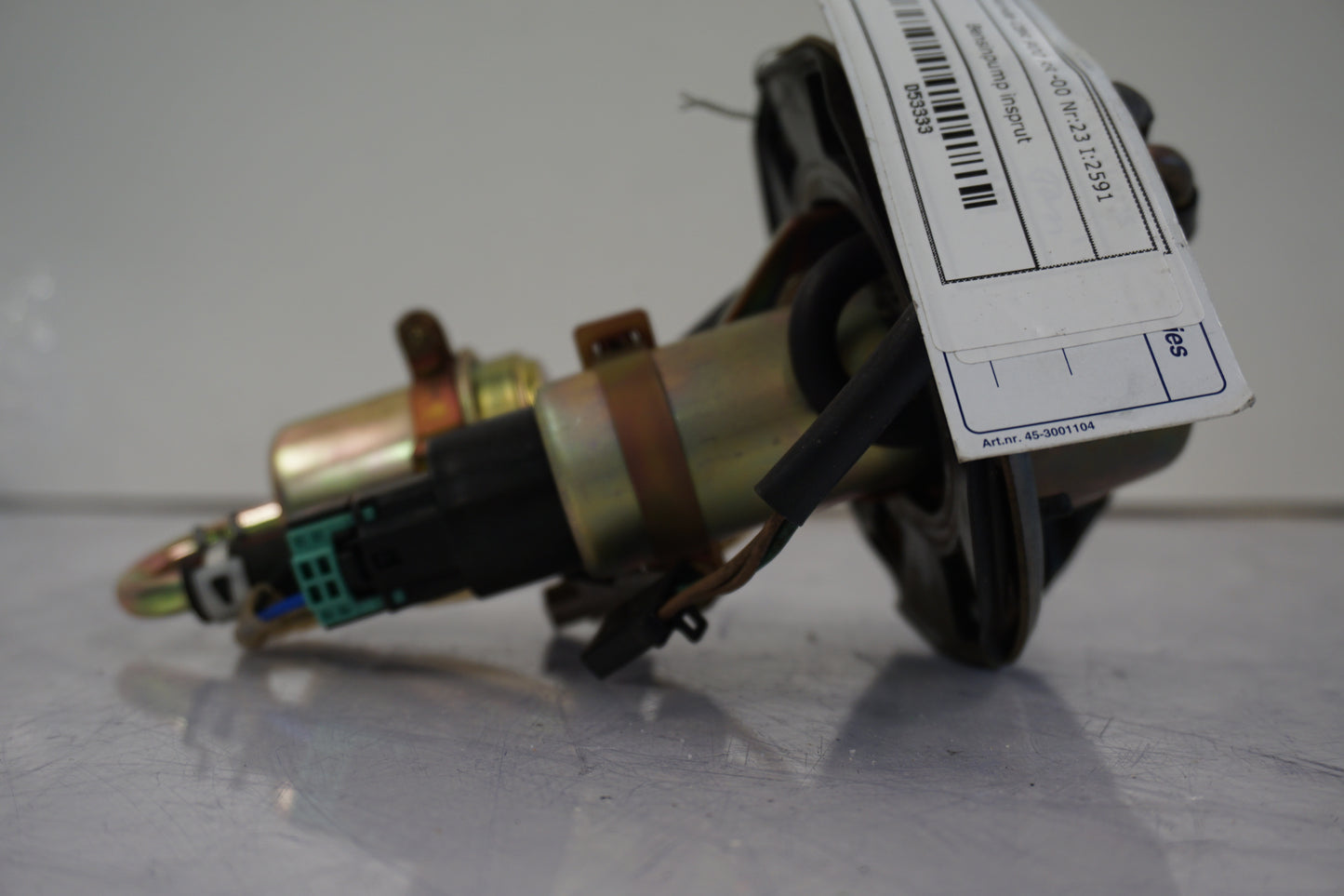 Extrabild2 på Bensinpump insprut från en Honda CBR 900 RR -2000 motorcykel.