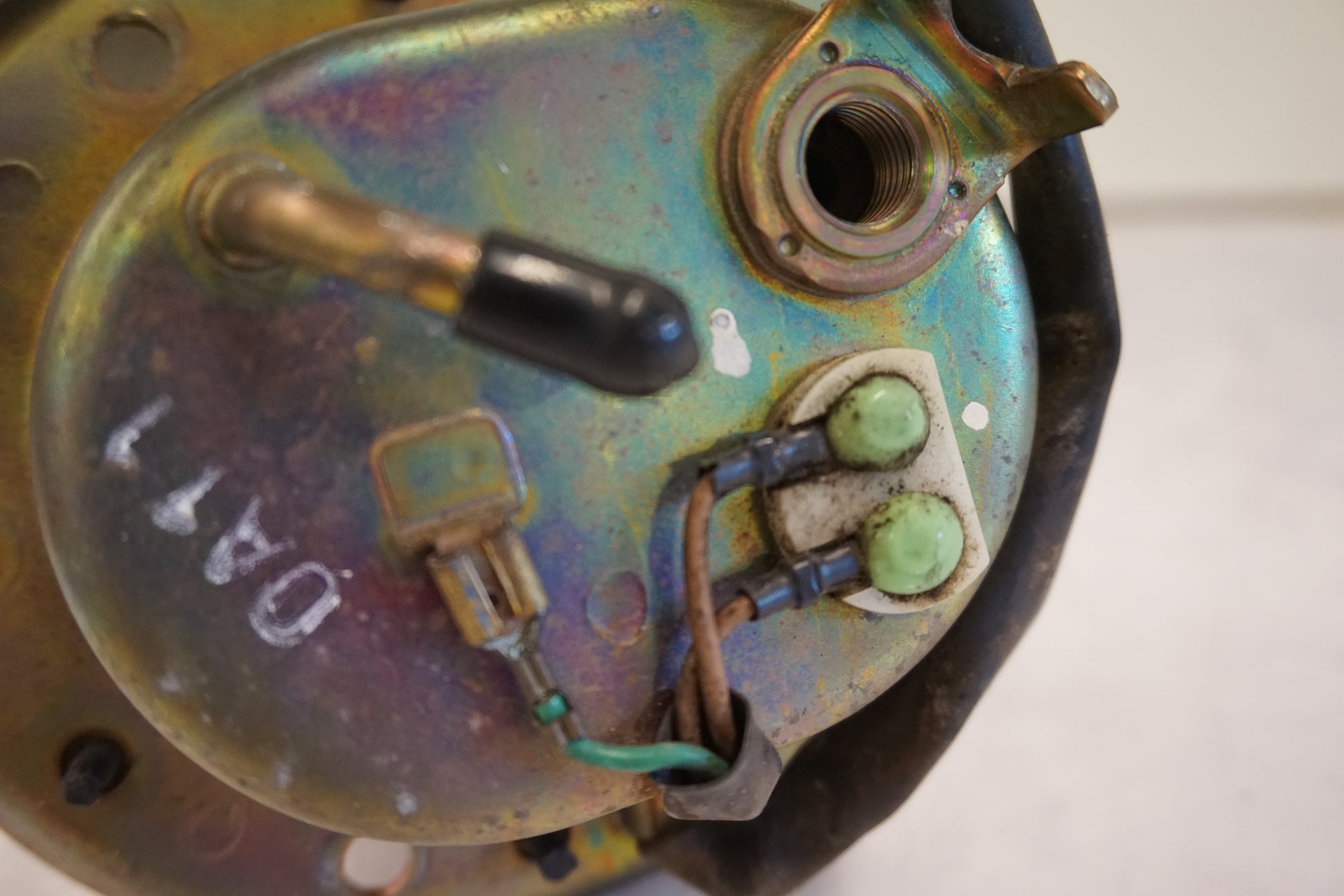 Extrabild3 på Bensinpump insprut från en Honda CBR 900 RR -2000 motorcykel.