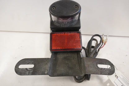 Framsidan på Skyltbelysning från en Kawasaki VN 800 -1999 motorcykel.