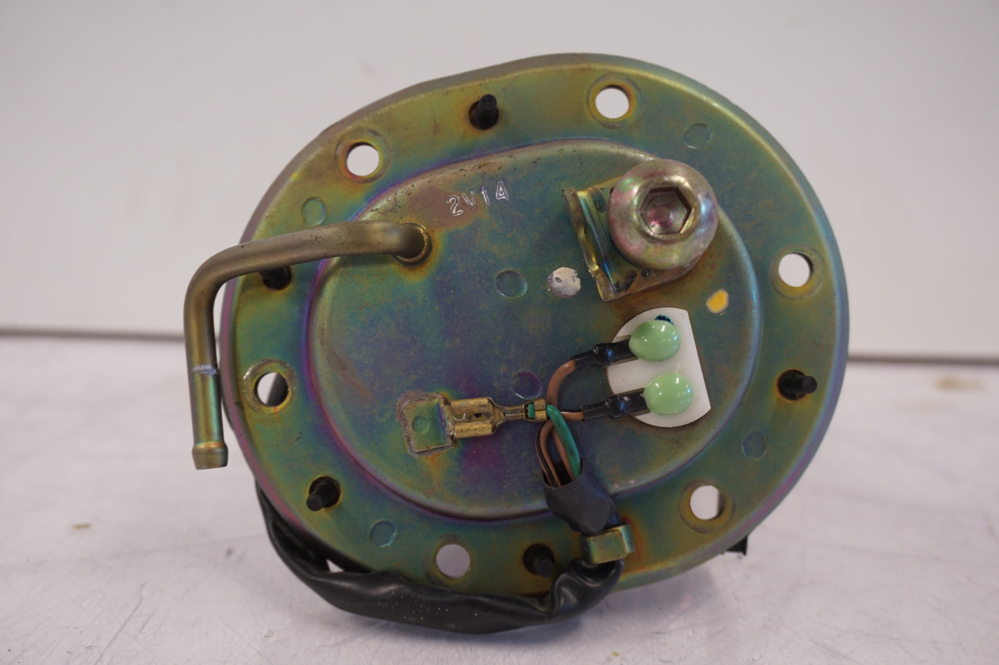 Snett uppifrån på Bensinpump insprut från en Honda CBR 900 RR -2003 motorcykel.