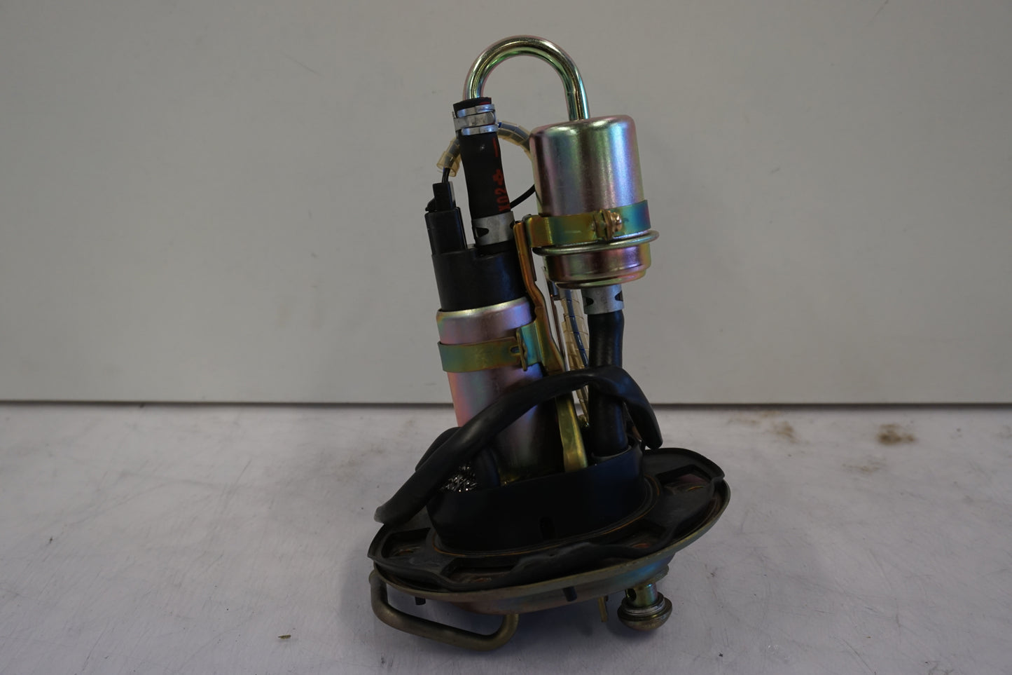 Extrabild4 på Bensinpump insprut från en Honda CBR 900 RR -2003 motorcykel.