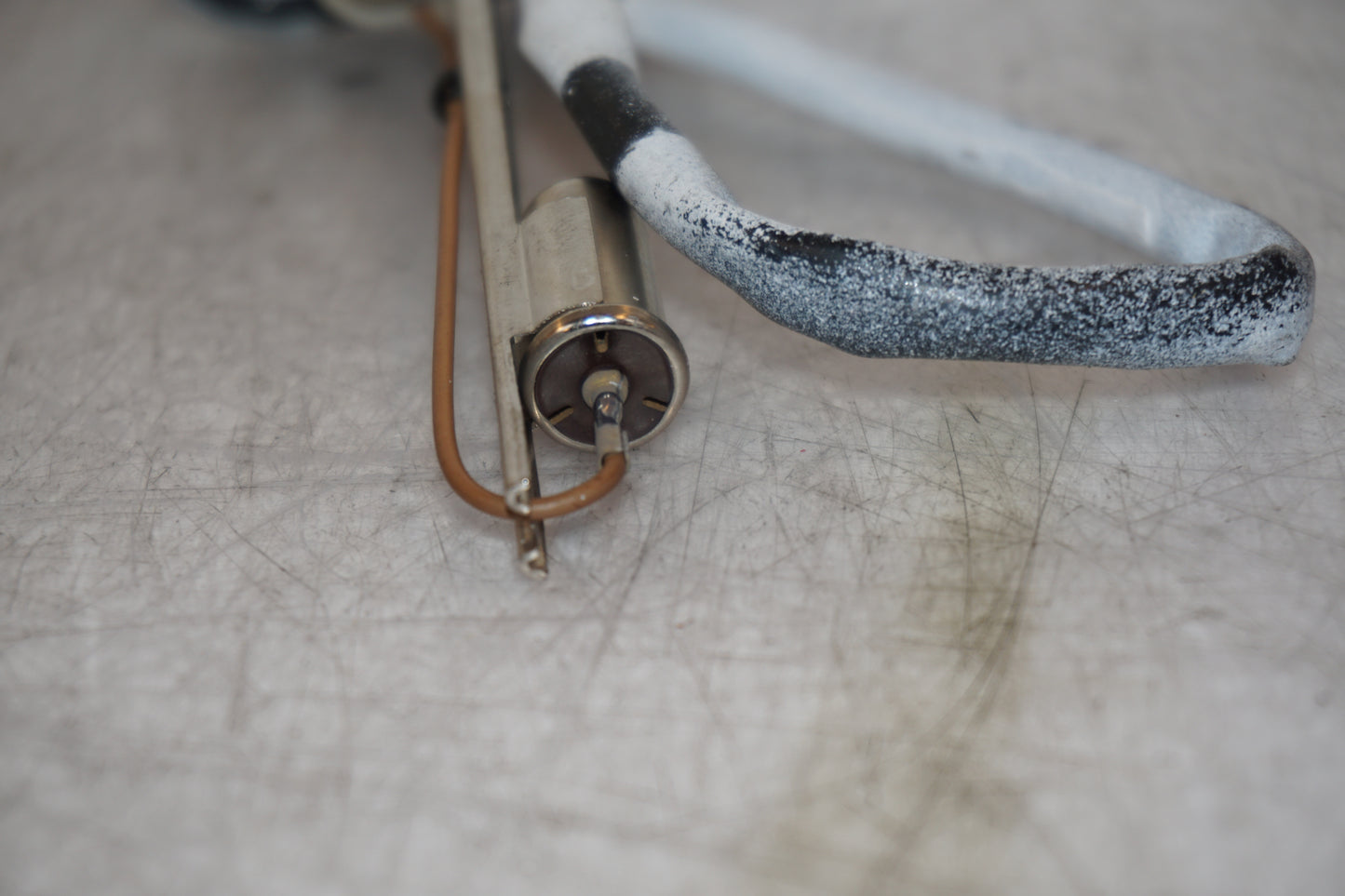 Extrabild1 på Bensintankgivare från en Yamaha YZF 1000 R1 -2001 motorcykel.