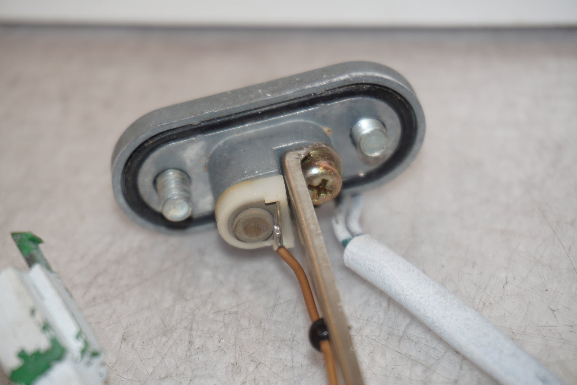 Extrabild2 på Bensintankgivare från en Yamaha YZF 1000 R1 -2001 motorcykel.