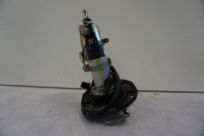 Extrabild7 på Bensinpump insprut från en Honda CBR 900 RR -2003 motorcykel.