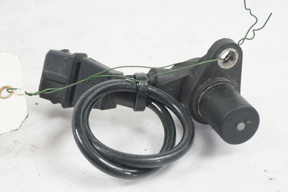 Baksidan på Tändpickup från en Ducati Monster 696 -2008 motorcykel.