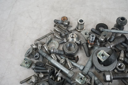 Skruer / Møtrikker osv.