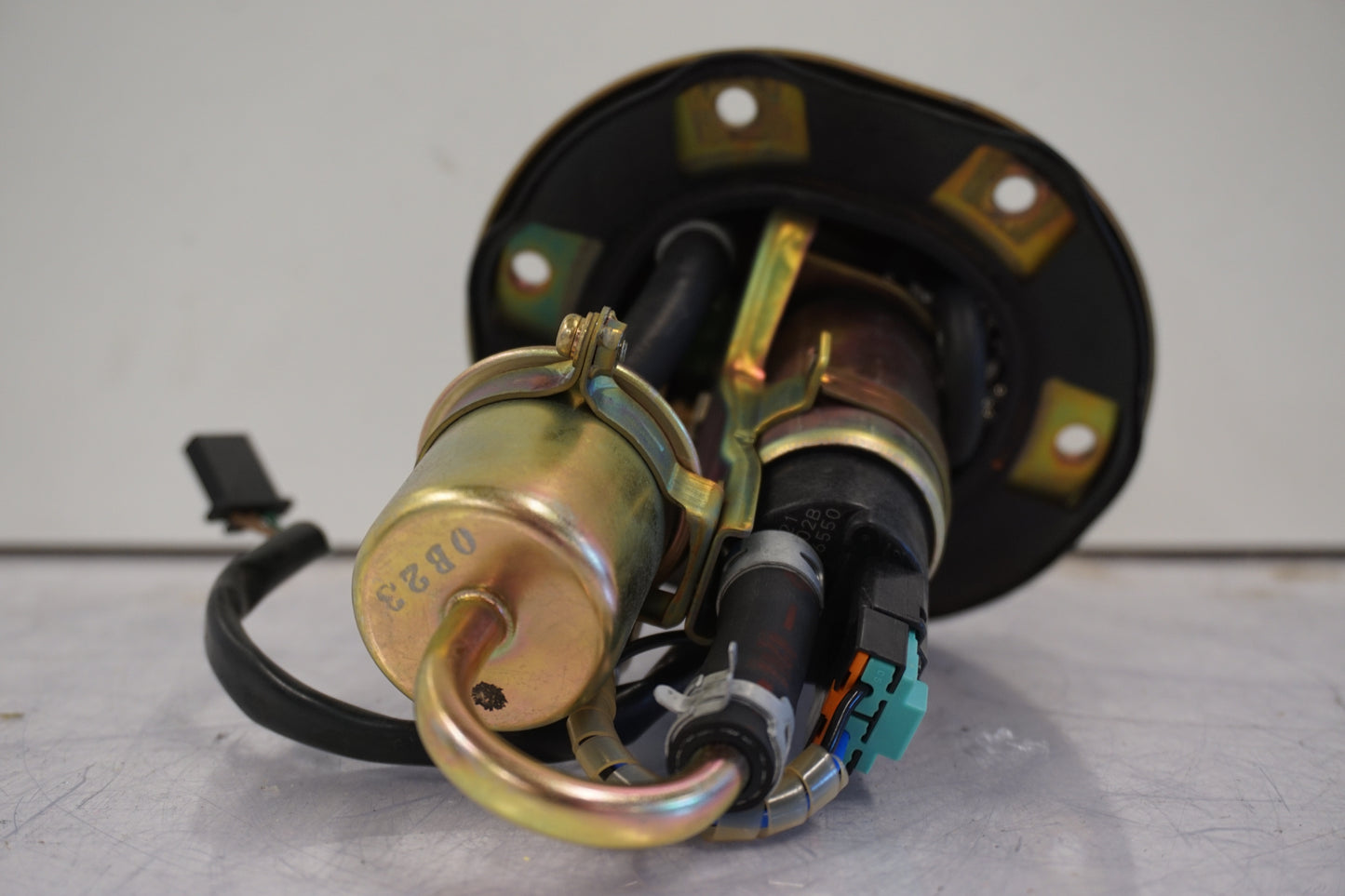 Extrabild1 på Bensinpump insprut från en Honda CBR 900 RR -2000 motorcykel.