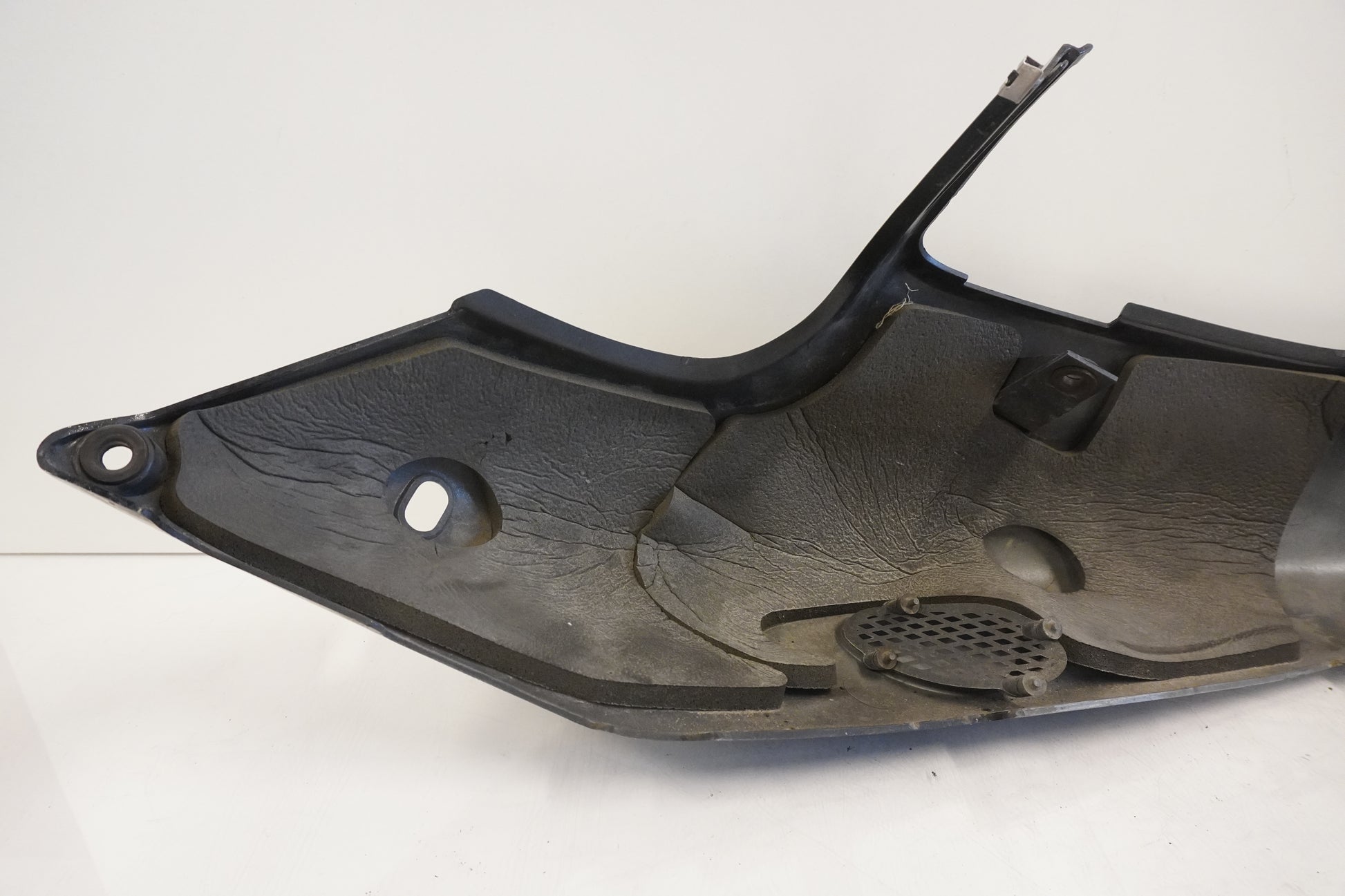 Extrabild1 på Bakvinge från en Kawasaki ZX-9R -1994 motorcykel.