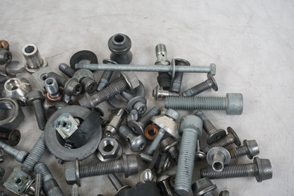 Skruer / Møtrikker osv.