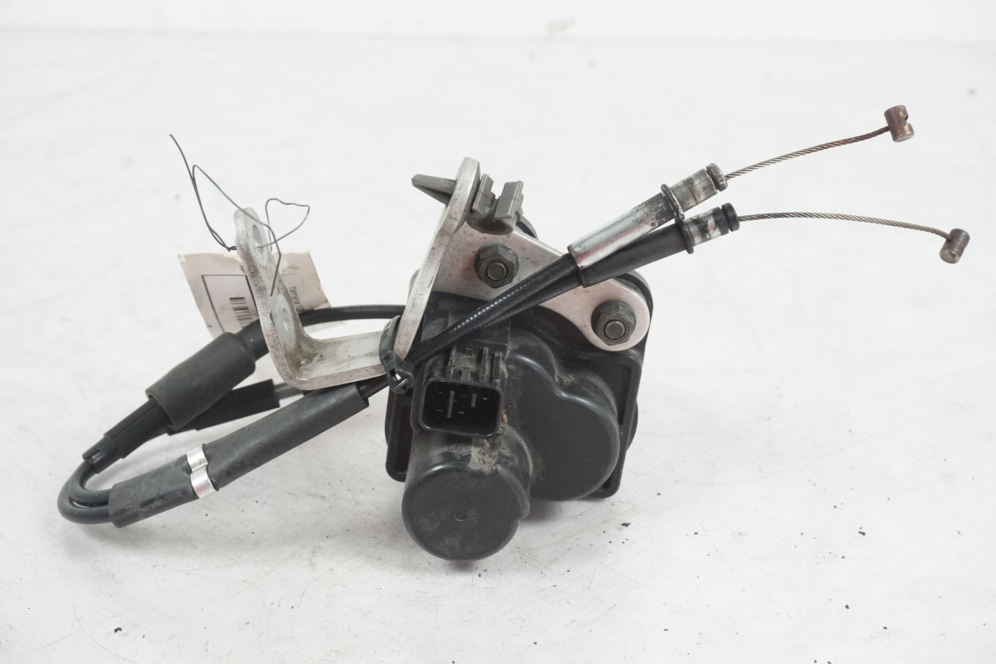 Framsidan på Avgasspjällmotor från en Yamaha YZF 1000 R1 -2003 motorcykel.