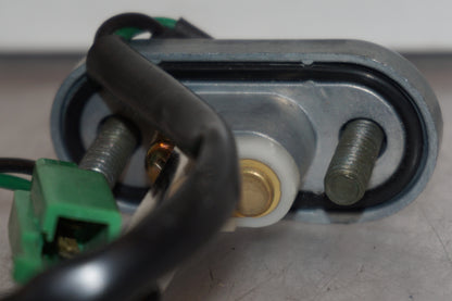 Extrabild1 på Bensintankgivare från en Yamaha YZF R6 -2000 motorcykel.