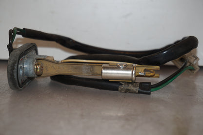 Baksidan på Bensintankgivare från en Yamaha XV 750 -1993 motorcykel.