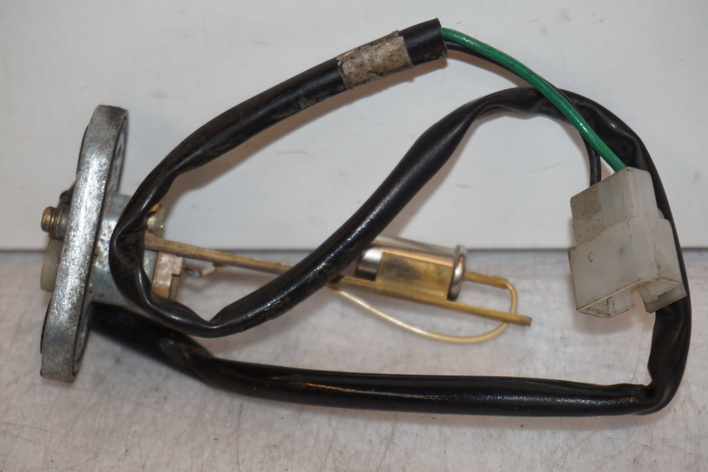 Höger sida på Bensintankgivare från en Yamaha XV 750 -1993 motorcykel.