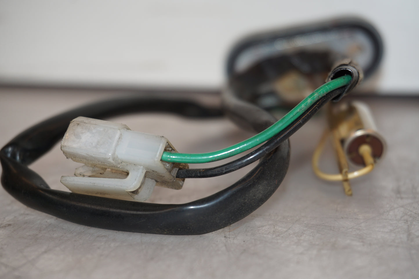 Snett nerifrån på Bensintankgivare från en Yamaha XV 750 -1993 motorcykel.