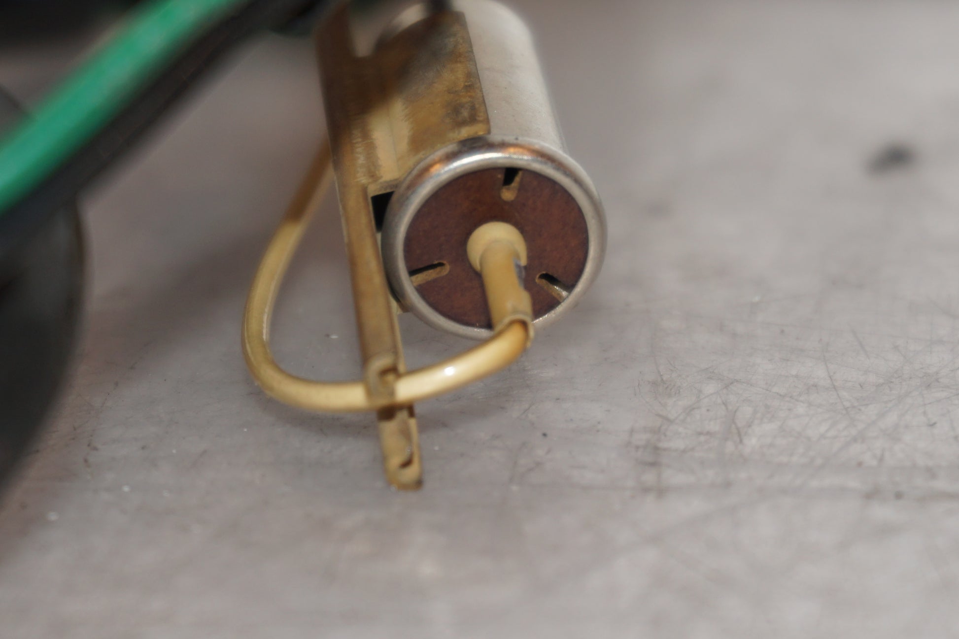 Extrabild1 på Bensintankgivare från en Yamaha XV 750 -1993 motorcykel.