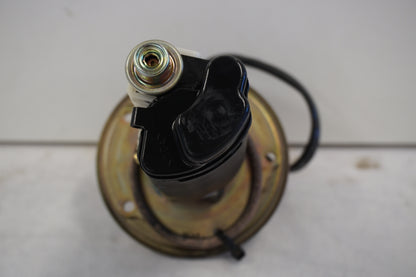 Höger sida på Bensinpump insprut från en Kawasaki Z 1000 -2003 motorcykel.