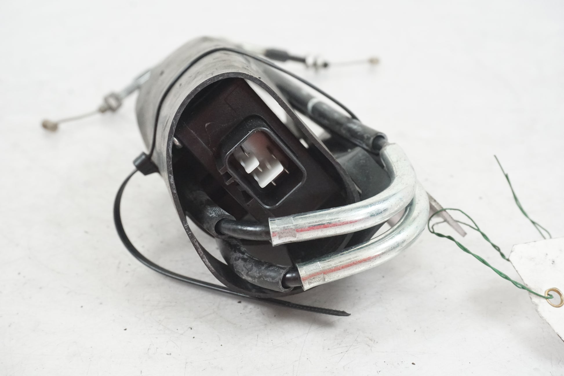 Vänster sida på Avgasspjällmotor från en Yamaha YZF R6 -2007 motorcykel.