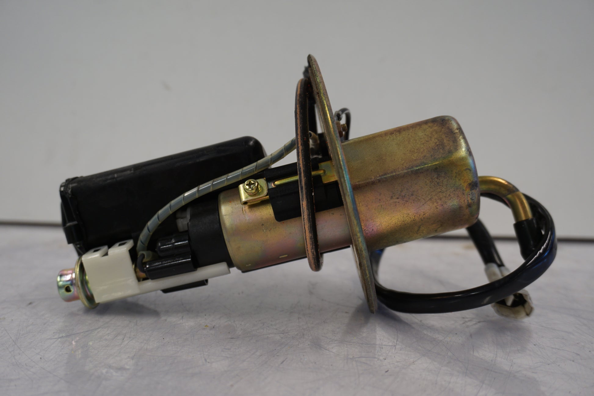 Extrabild2 på Bensinpump insprut från en Kawasaki Z 1000 -2003 motorcykel.