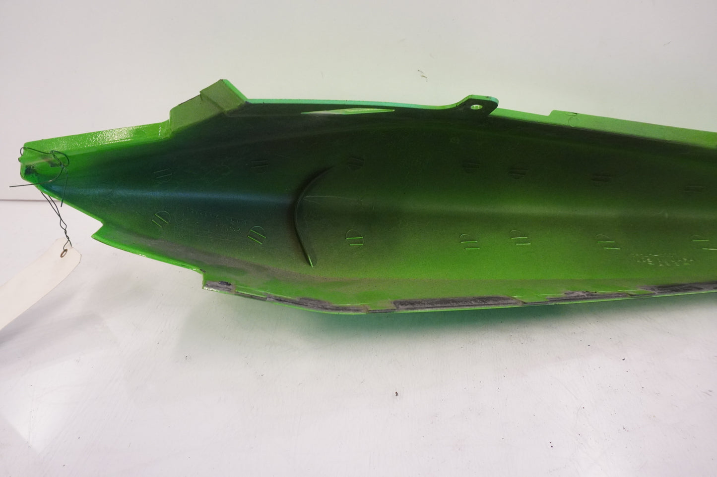 Höger sida på Bakvinge från en Kawasaki ZX-10R -2005 motorcykel.