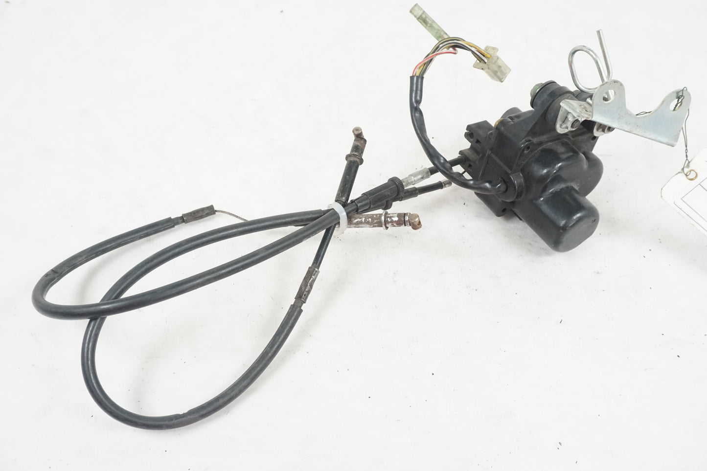 Framsidan på Avgasspjällmotor från en Yamaha YZF 1000 R -1998 motorcykel.