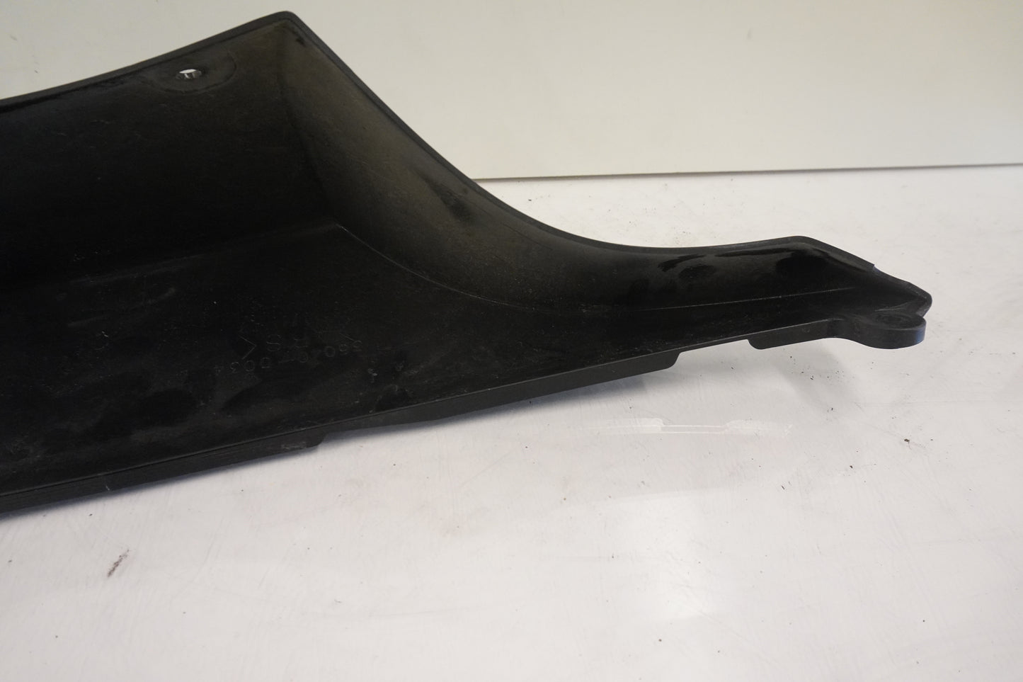 Höger sida på Bakvinge från en Kawasaki ZZ-R 1400 -2010 motorcykel.