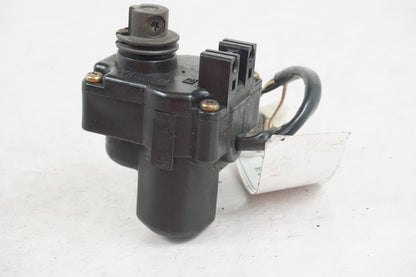 Höger sida på Avgasspjällmotor från en Yamaha YZF 750 R -1994 motorcykel.