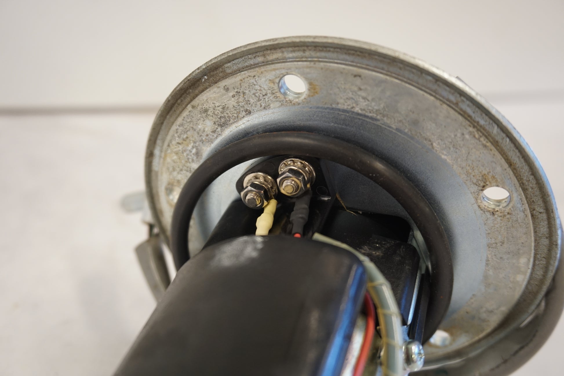 Extrabild4 på Bensinpump insprut från en Suzuki DL 1000 -2006 motorcykel.